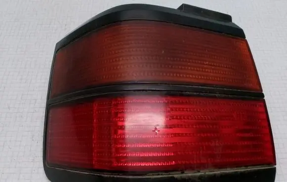 Volkswagen PASSAT B3 Rear/tail lights 357945257 357945111