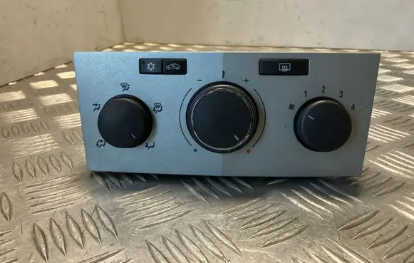 Opel Astra H Climate control unit 13308174 901513140002 87742