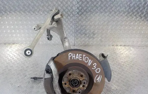 Volkswagen Phaeton Front wheel hub spindle knuckle 4E0258M