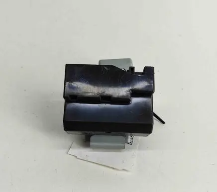 Lexus RX 450H Current control relay 8264448030