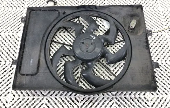 Hyundai i30 Fan set 25304-F2090