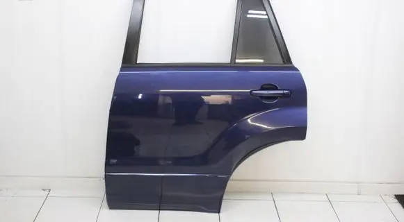 Suzuki Grand Vitara II Rear door