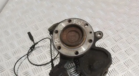 Volkswagen Crafter Front wheel hub A9063303420 2E0407303P 906332