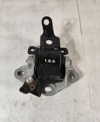 Mazda 6 Gearbox mounting bracket 8A15N