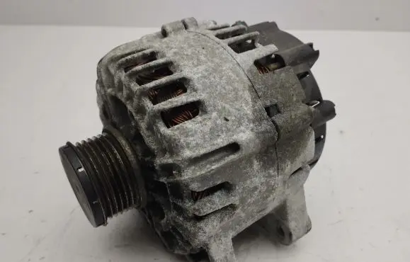 Citroen C4 II Picasso Generator/alternator 9678048880