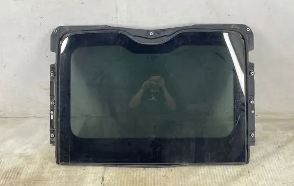 BMW 7 G11 G12 Sunroof glass 