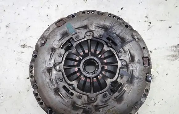 Toyota RAV 4 (XA40) Clutch set kit F3218