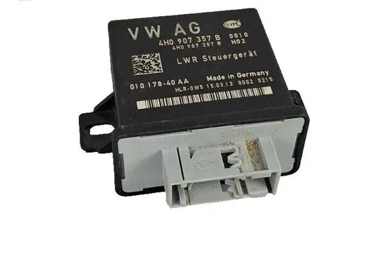 Volkswagen Touareg I Light module LCM 4H0907357B