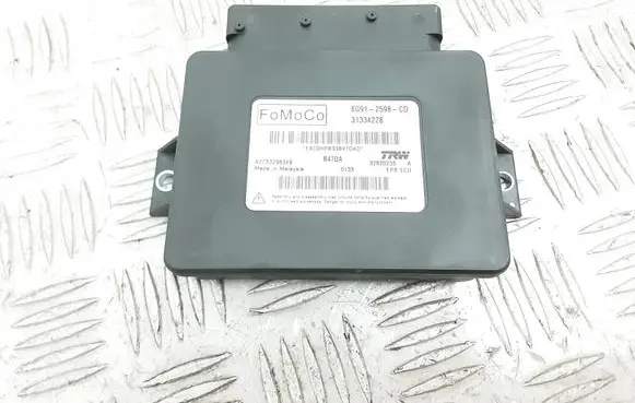 Volvo XC60 Hand brake control module 31334228