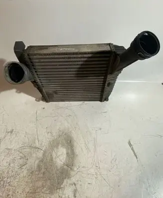 Audi Q7 4L Intercooler radiator 7L6145804 E3705003