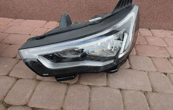 Opel Grandland X Headlight/headlamp YP00015780