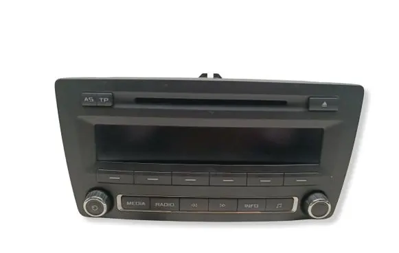 Skoda Yeti (5L) Radio/CD/DVD/GPS head unit 1Z0035161P