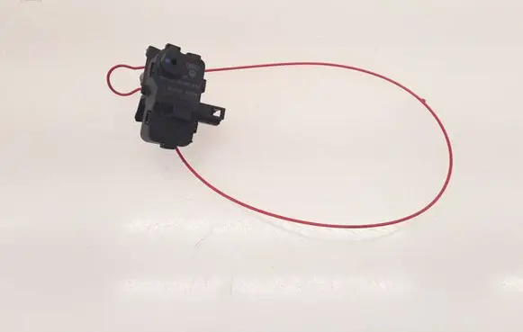 Audi A5 8T 8F Fuel tank cap lock 8K0862153C 8K0862153