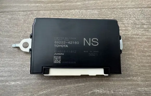 Toyota bZ4X Other devices 8922242160