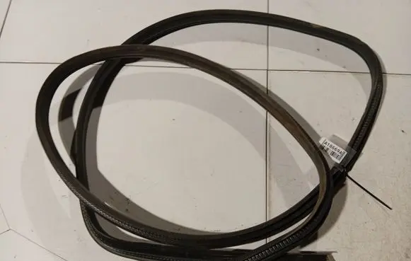 Ford Focus Rubber seal front coupe door 