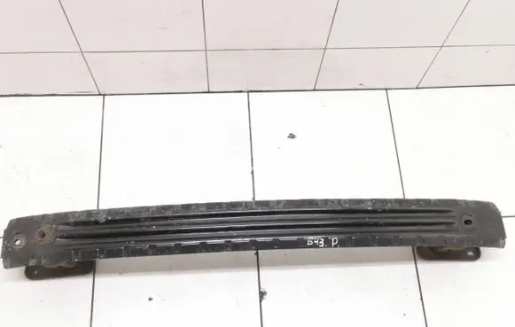 Ford Focus Front bumper cross member Bm51a403c94ae
