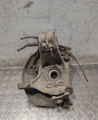 Volkswagen PASSAT B6 Front wheel hub