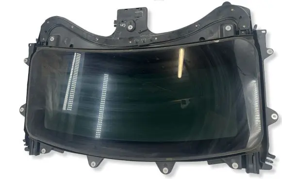 Land Rover Discovery 3 - LR3 Sunroof glass EED500023