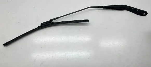 Volvo V70 Windshield/front glass wiper blade 31276003