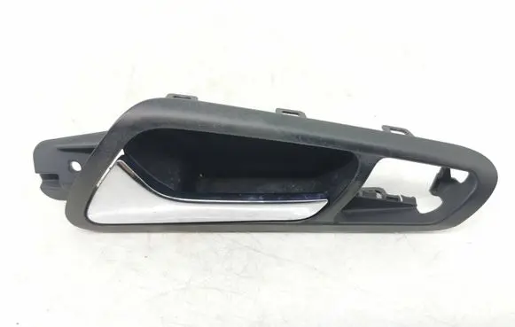 Volkswagen PASSAT B6 Front door interior handle 3C1837113 CZVG5 PA6GF30