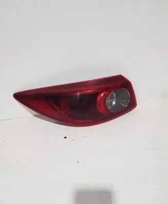 Mazda 3 II Rear/tail lights B53W51160