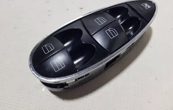 Mercedes-Benz E W211 Quarter vent window switch A2118213679DDS A2118213679