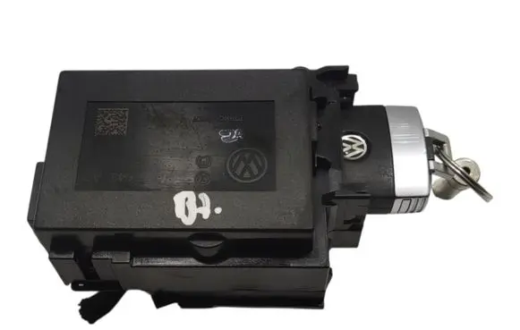 Volkswagen PASSAT B7 Ignition lock 3C0905843AD