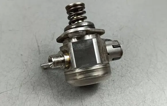 Mitsubishi Outlander IV Mechanical fuel pump 166306CA0A 0261520517 6012581129