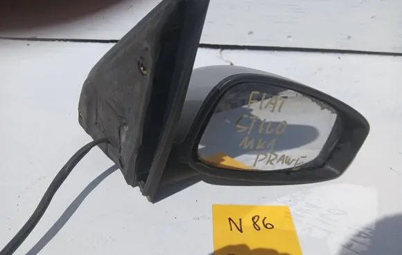 Fiat Stilo Front door electric wing mirror