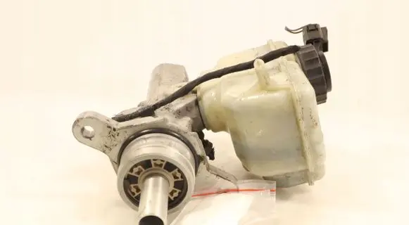 Volkswagen Golf VI Master brake cylinder 0204Y24052