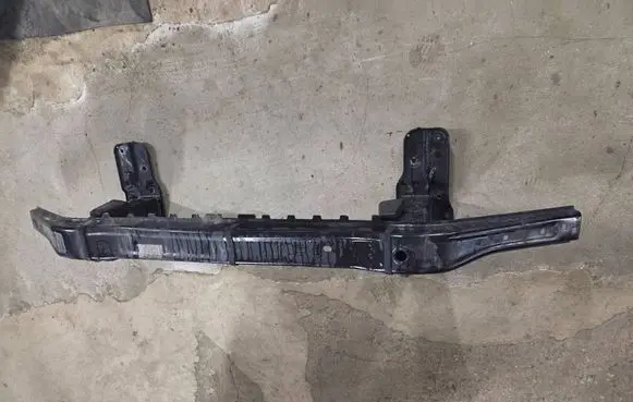 Mercedes-Benz GL X166 Front bumper cross member