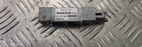 Volvo V70 Airbag deployment crash/impact sensor 9452777