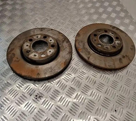 Volvo V70 Front brake disc 31471829