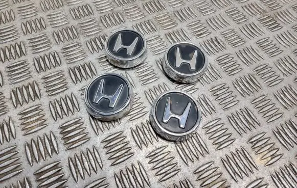 Honda FR-V Wheel nut cap/cover 