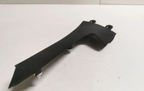 BMW 4 F36 Gran coupe (D)pillar trim (top) 7311221