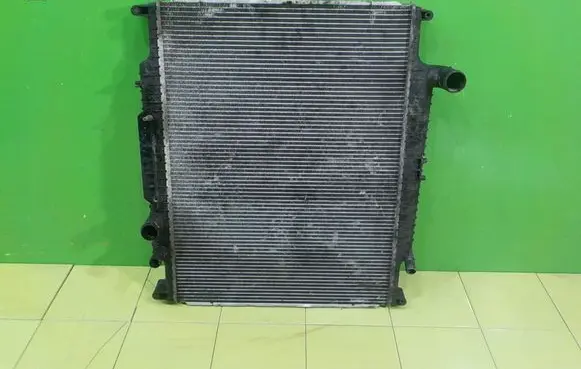 Land Rover Range Rover L322 Coolant radiator 14AB45