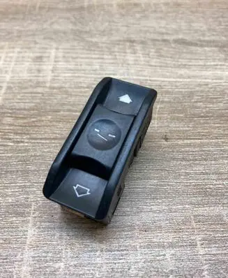 BMW 5 E39 Sunroof switch 8352182 03015000 USED