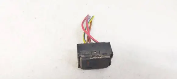Audi A4 S4 B5 8D Central locking switch button 8L0962107A