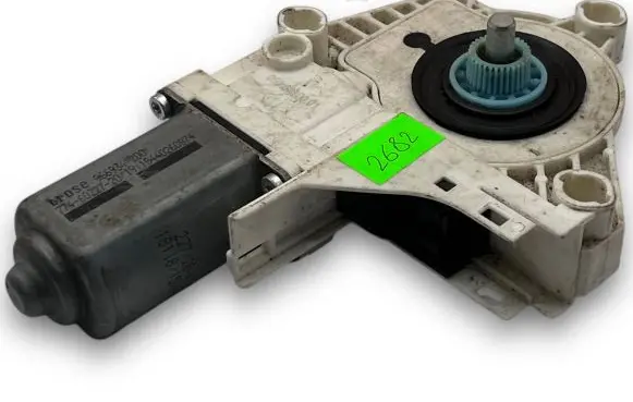 Audi A3 S3 A3 Sportback 8P Central body control module S2682 8K0959802A