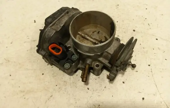 Audi A6 S6 C5 4B Throttle valve 408237221004