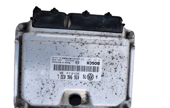 Volkswagen Golf IV Engine control unit/module 036906032L 0261207189 26SA7572
