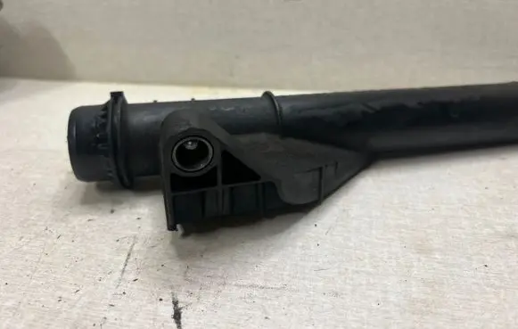 Mercedes-Benz CLS C257 Engine coolant pipe/hose A6562030602