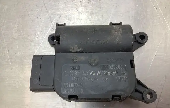 Audi A3 S3 8P Air flap motor/actuator 0132801343 1K1907511E 983387XD