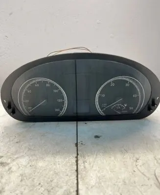 Mercedes-Benz Vito Viano W639 Speedometer (instrument cluster) A6399001901 131855316 2482951