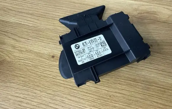 BMW 3 E90 E91 Alarm control unit/module 577621DE