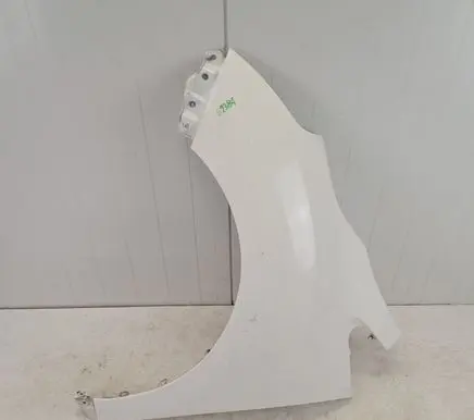 Toyota Verso Fender B2384
