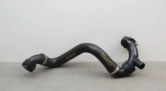 Mercedes-Benz C W205 Engine coolant pipe/hose A2535014282 A2742000256