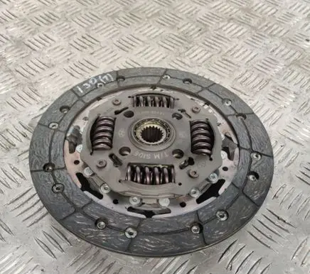 Hyundai i30 Clutch pressure plate 4110032AB1