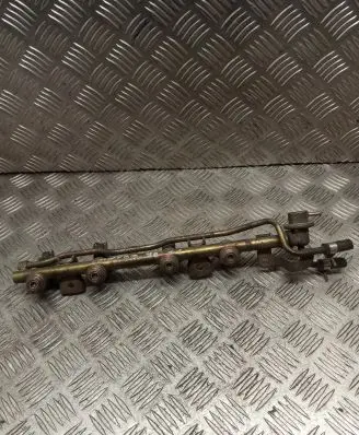 Nissan Primera Fuel main line pipe