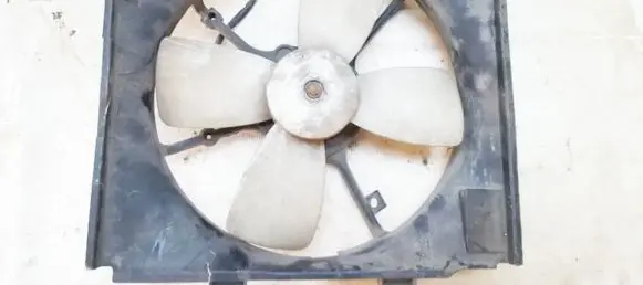 Mazda 323 F Radiator cooling fan shroud